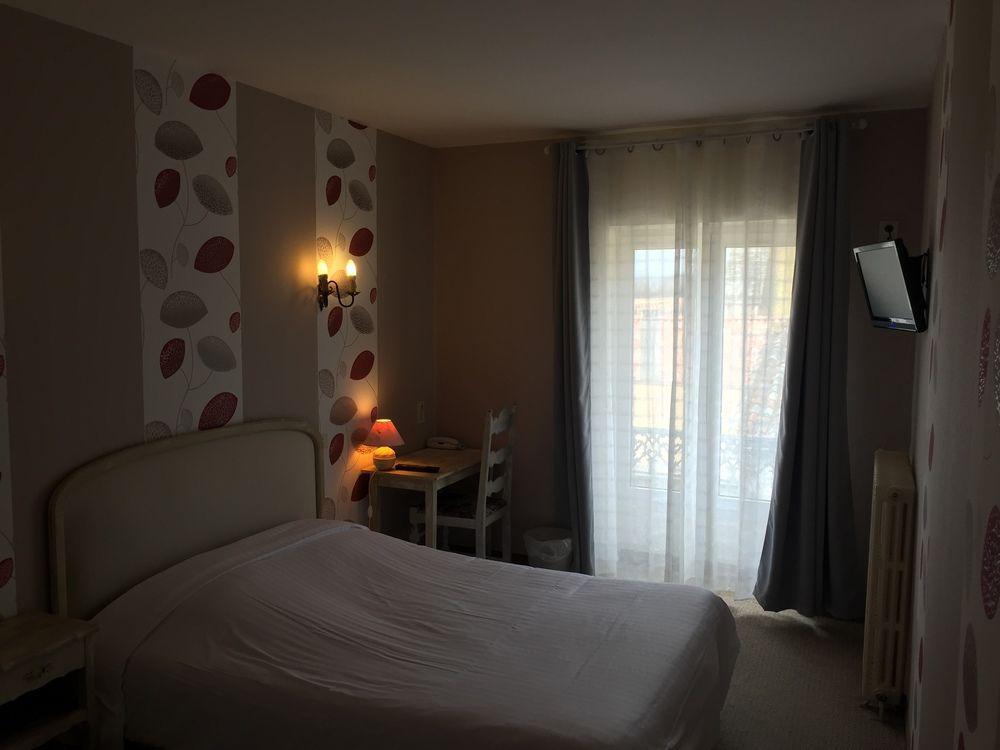 Hotel Central Chaunay Eksteriør bilde